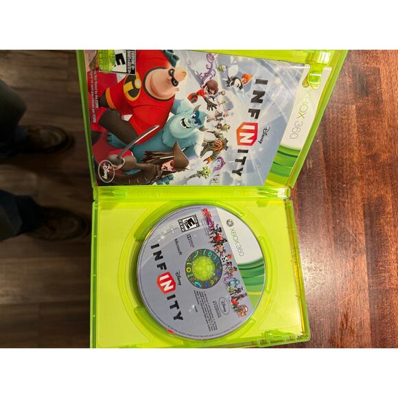 Disney Infinity Video Game for Xbox 360 with Book of Power Discs-Complete in Box - Picture 7 of 11